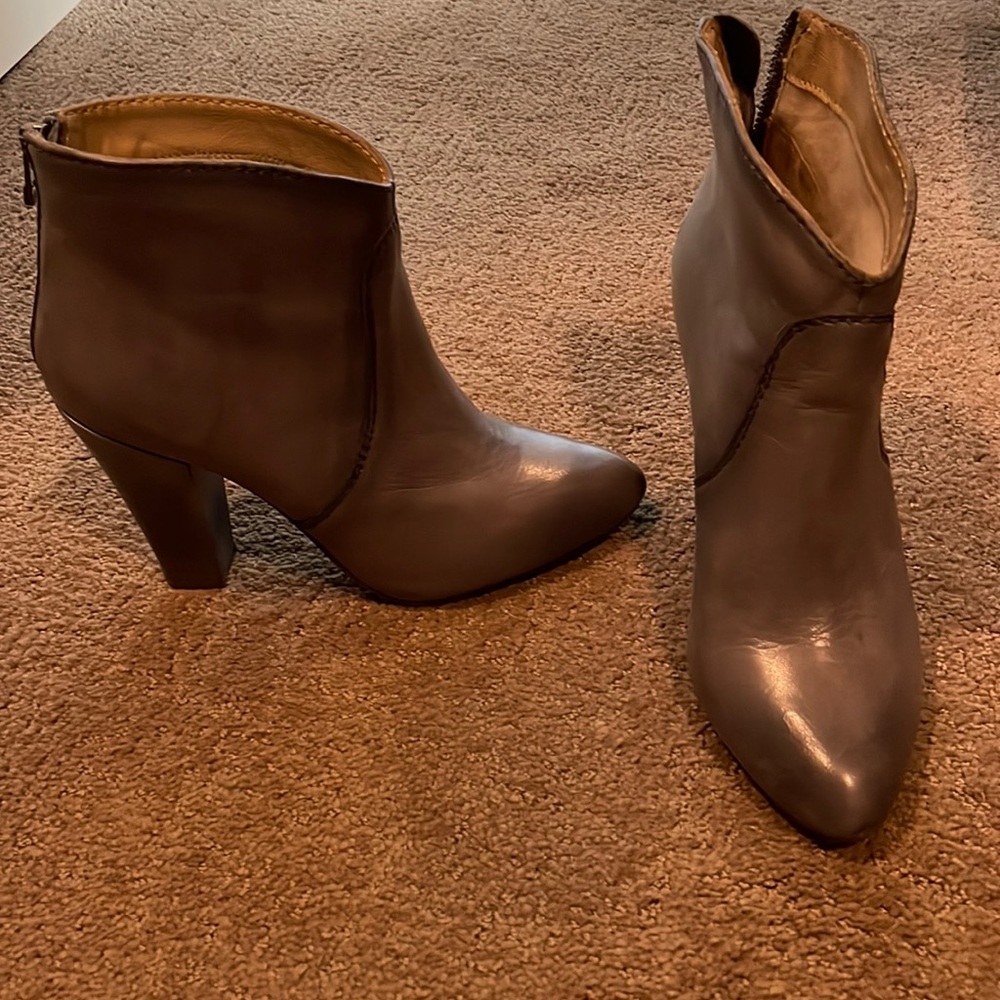 Women grey booties. Steven by Steve Madden size 7.5.
